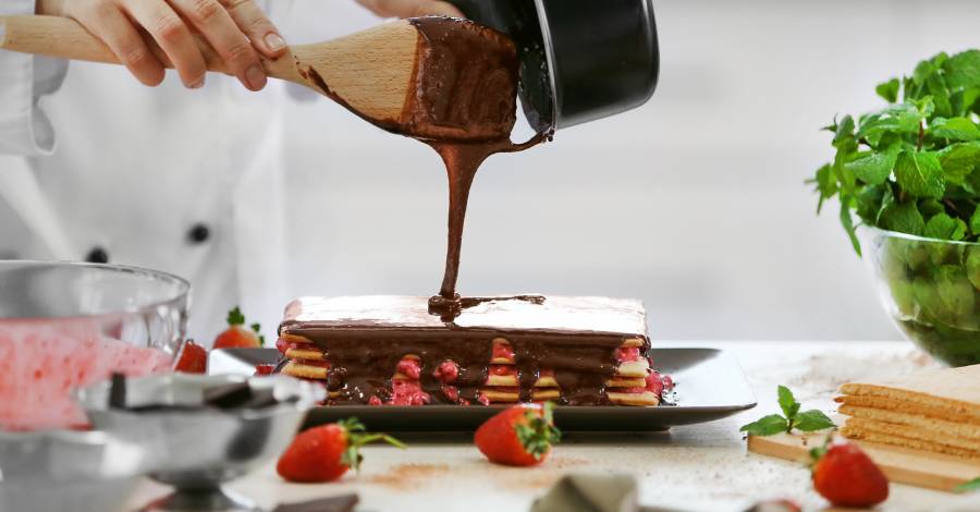 Cobertura de Chocolate Durinha para Bolos
