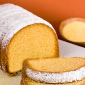 Receita de Bolo Fubá Cremoso: Aprenda a Delícia Tipicamente Brasileira!