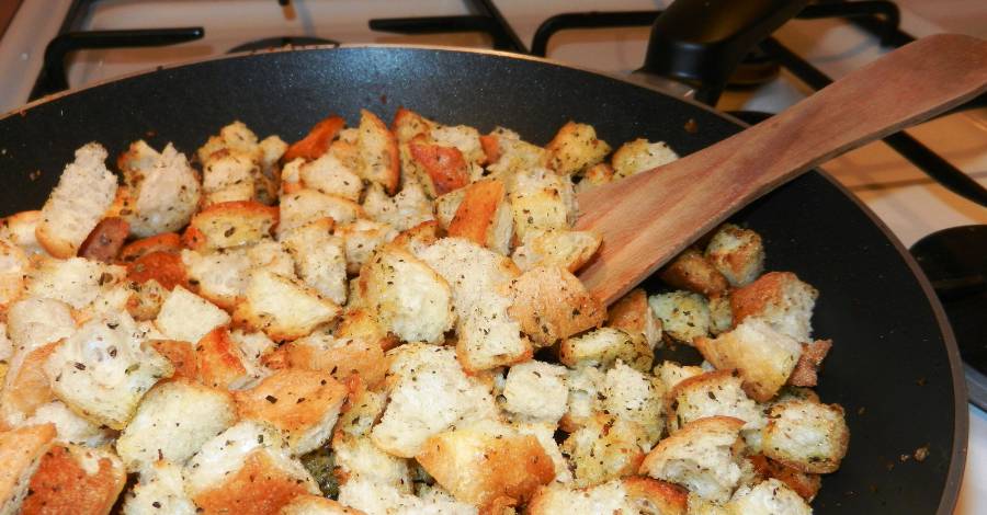 Croutons de Frigideira