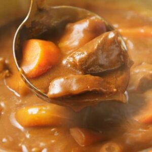 Receita de Kare Ensopado Carne Curry: aprenda a preparar essa iguaria asiática