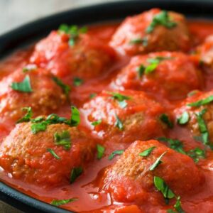 Receita Molho Tomate Almôndegas: Prato Italiano Clássico e Delicioso!